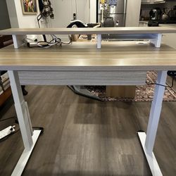 Vernal Standing Desk