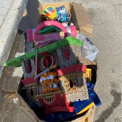 Free Toys At the Curb 