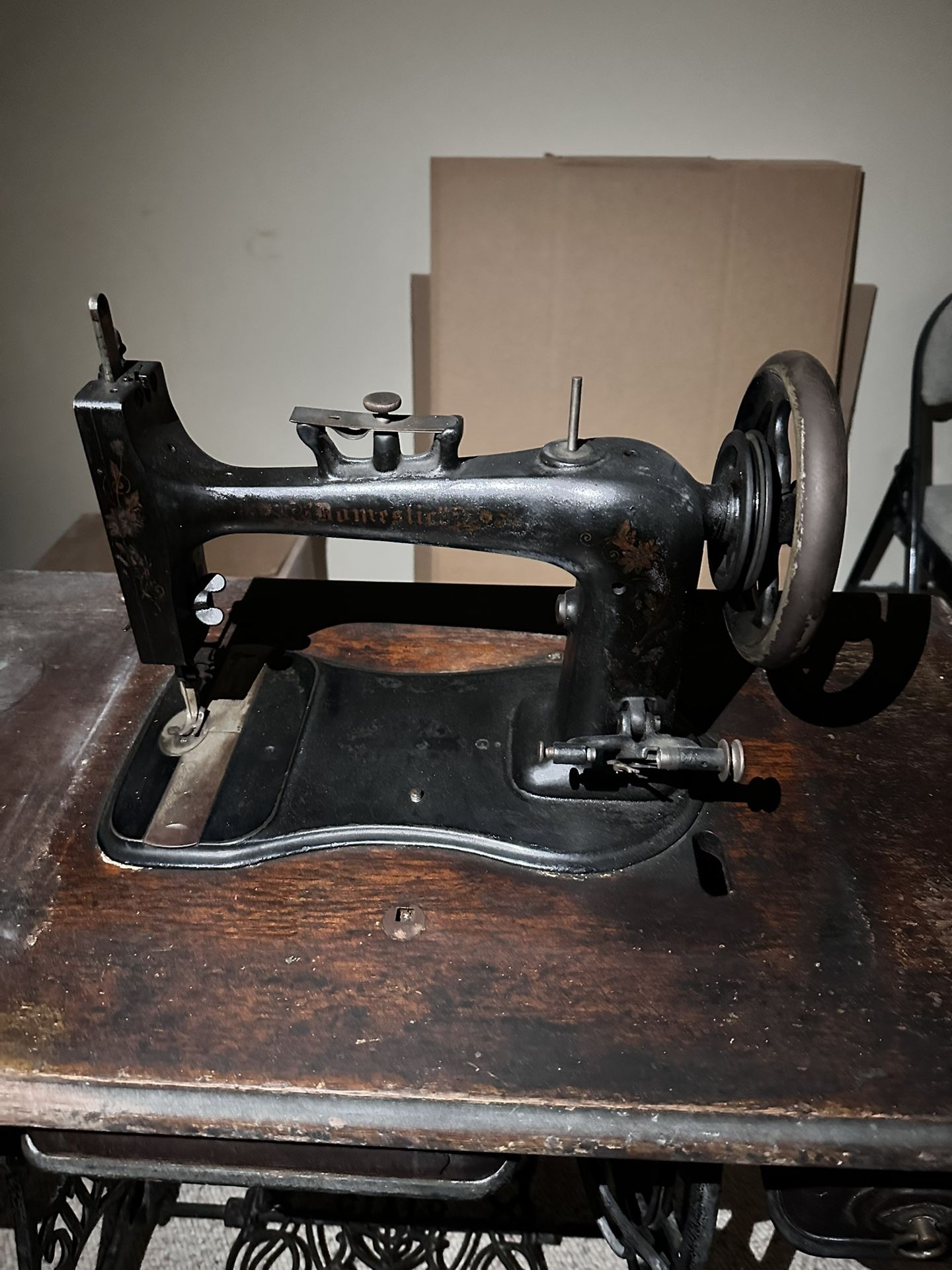 Domestic Sewing Machine 
