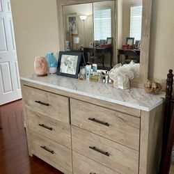 Dresser And Mirror Set