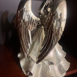 Angel. Beautiful Light Weight Silver $9
