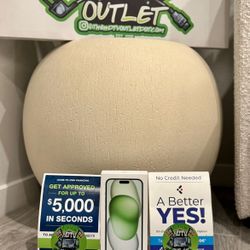 Apple iPhone 15 Plus 128gb unlocked floor model