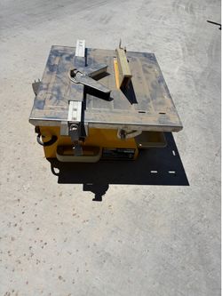 Small tile saw