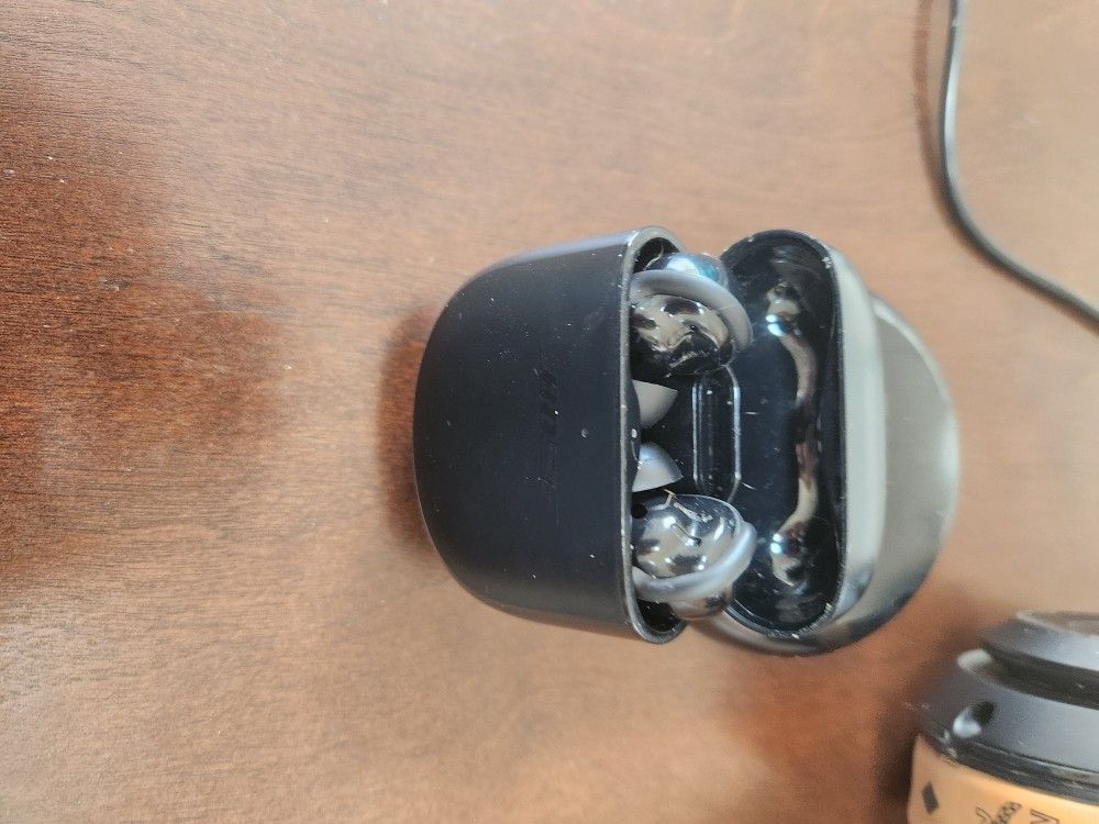BOSE QUIET COMFORT BLUETOOTH EARBUDS