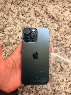 iPhone 15 Pro max (NEED SCREEN REPLACED)