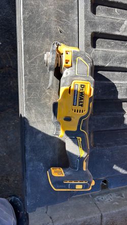 Dewalt oscillating tool