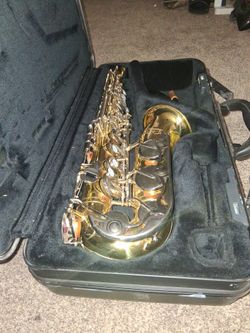 Alto Saxophone with Hard Case