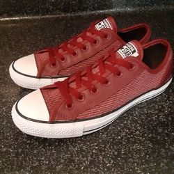 Converse Men 7 Great Condition 