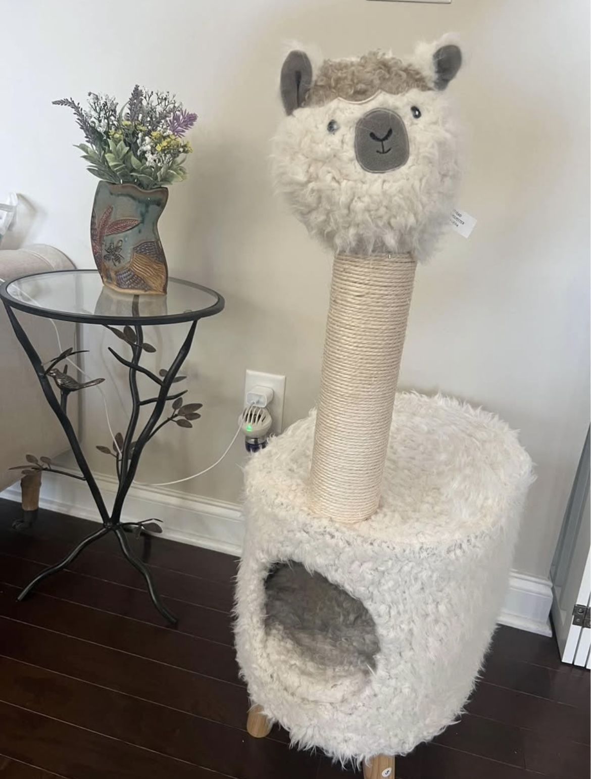 Llama Cat Tree Scratcher 3’ Tall