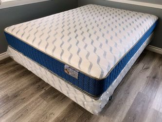 Queen Supreme Ortho Mattress And Boxspring