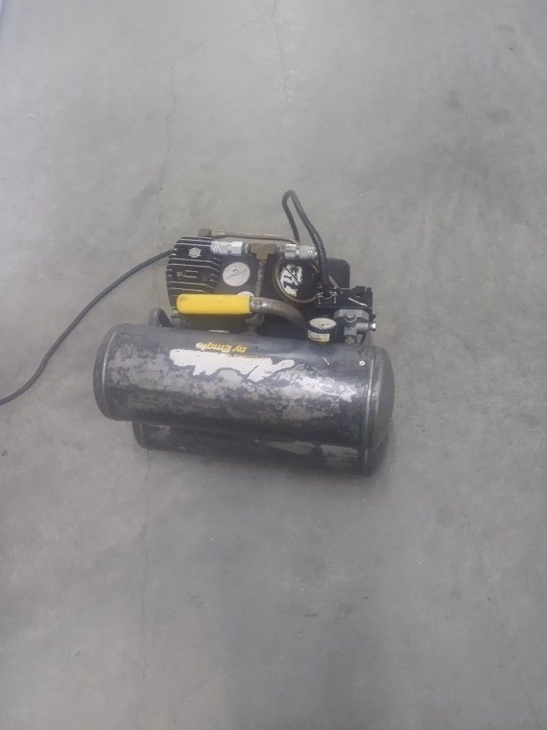 Air Mate 6gal Air Compressor