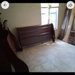 Queen Sleigh Beds