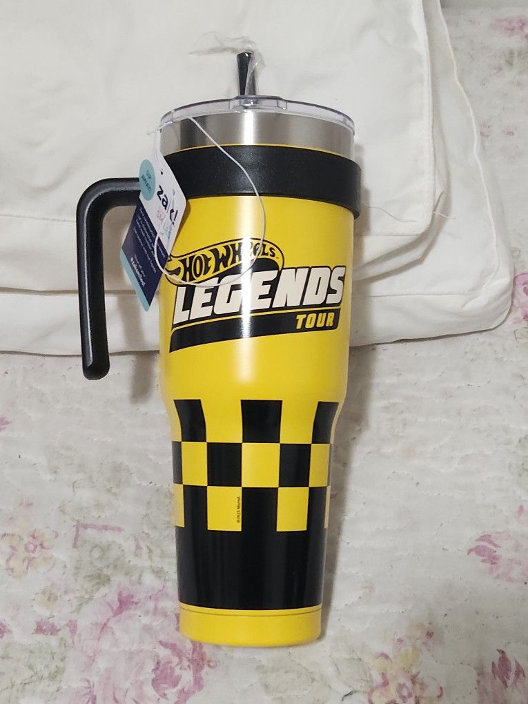 Hot Wheels 40 Oz Tumbler
