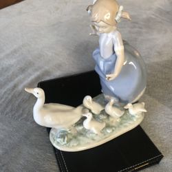 Lladro Girl With Geese