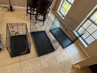 3 dog crates Lg Md and Sm