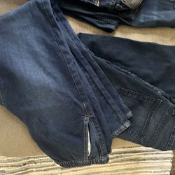 2 Jeans Levi's And Old Navy Size 10 Both For $10