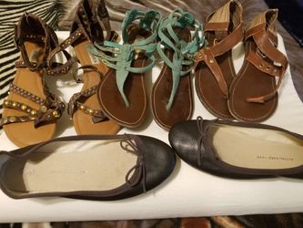 4 pair shoes/sandals
