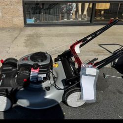 Lawn Mover Murray Gas Self Propelled 22” 