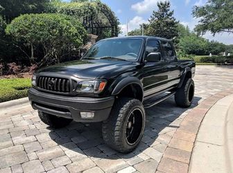 Toyota Tacoma Double Cab Lifted Pickup Truck