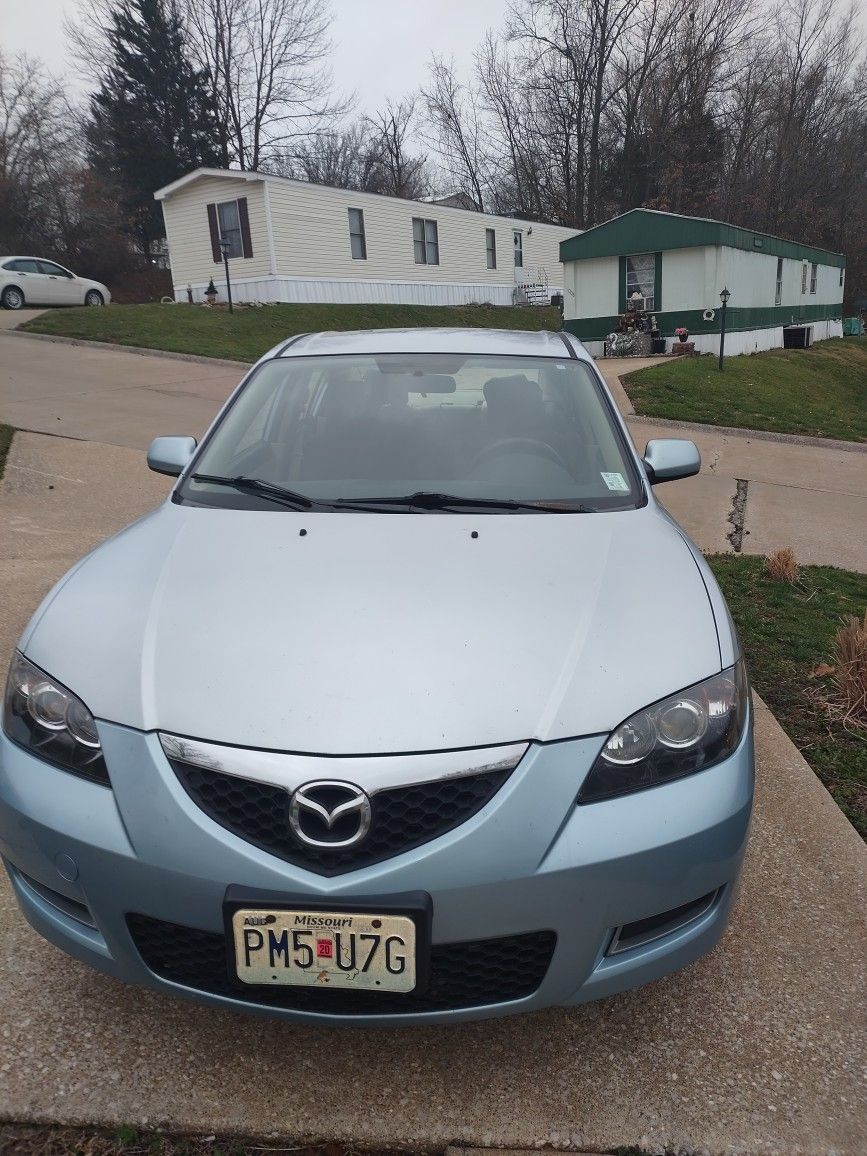 07 Mazda 3 Parts Only