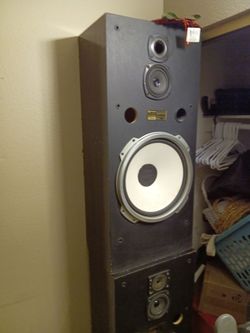 Fisher speakers