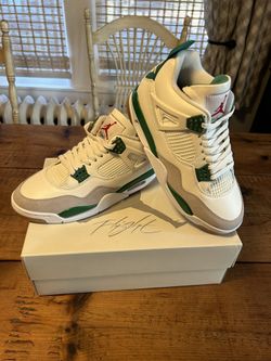 Pine Green Jordan 4 