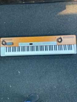 Yamaha P-120 88-Key Stage Piano - Built-in Speakers - Cherry/Silver (A1D012719)