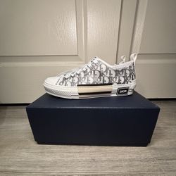 DIOR Low tops 