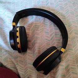 Headphones For Your Cell Phone 