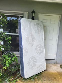 NEW TWIN MATTRESS AND BOX SPRING -- Also Available In All Sizes.