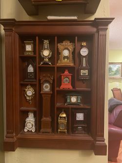 Collectible Mint Clock Set