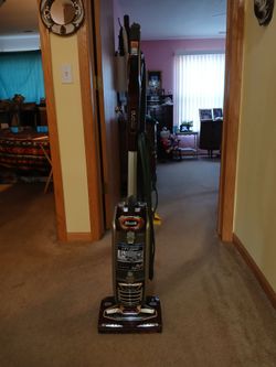 New shark powered Lift Away Lift Away dual cleaning