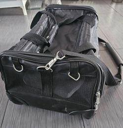 ROLLING PET CARRIER