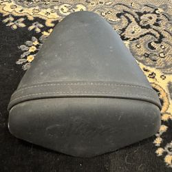 09-18 Kawasaki Zx6 Rear Seat. OEM 
