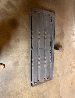 Hitch-Mounted Cargo Carrier Platform