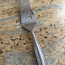 Princess House Barrington Cake & Pie Server – 18/10 Stainless | 12”
