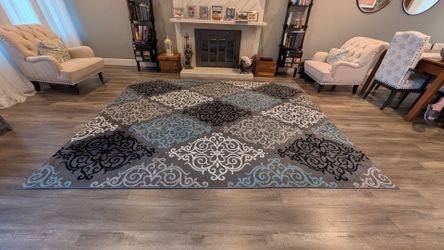 Grey Damask rug & pad