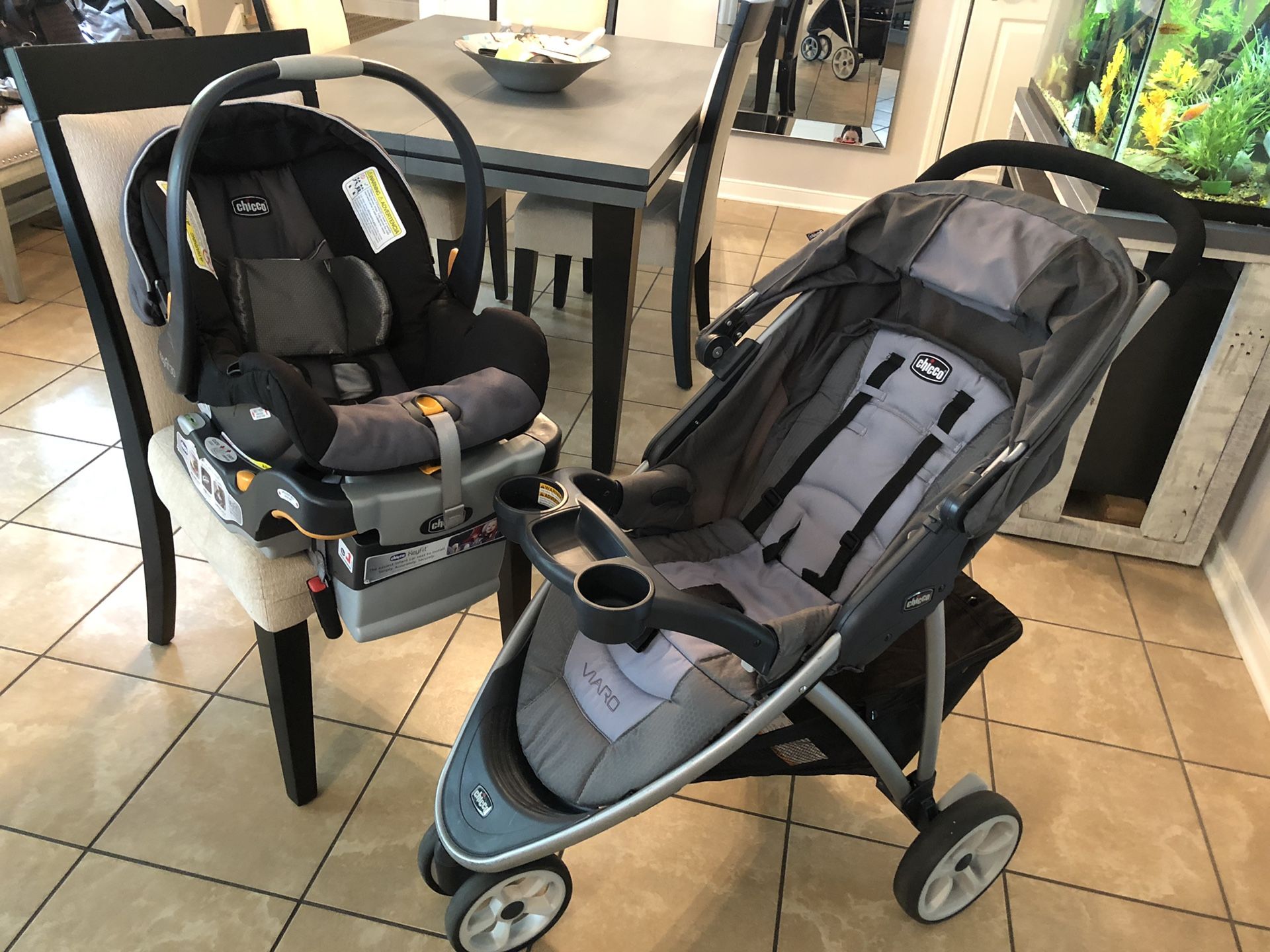 Chicco Car seat and stroller set