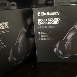 Skull Candy Riff  Bluetooth Headphones 