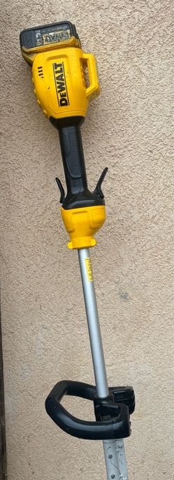 DEWALT Cordless String Trimmer with Battery