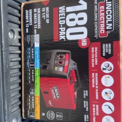 Lincoln Electric Weld-Pak 180 Amp MIG Flux-Core Wire Feed Welder, 230V, Aluminum Welder with Spool Gun sold separately