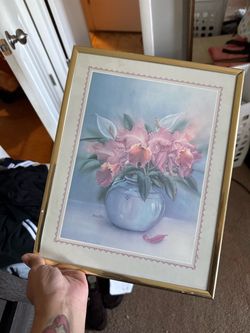 Framed Floral Print with Gold Frame