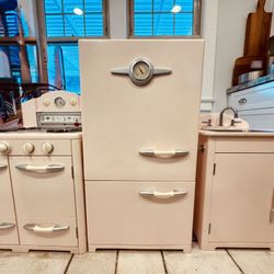 Pottery Barn Kids Kitchen 