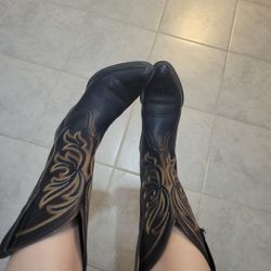 Cowgirl BOOTS