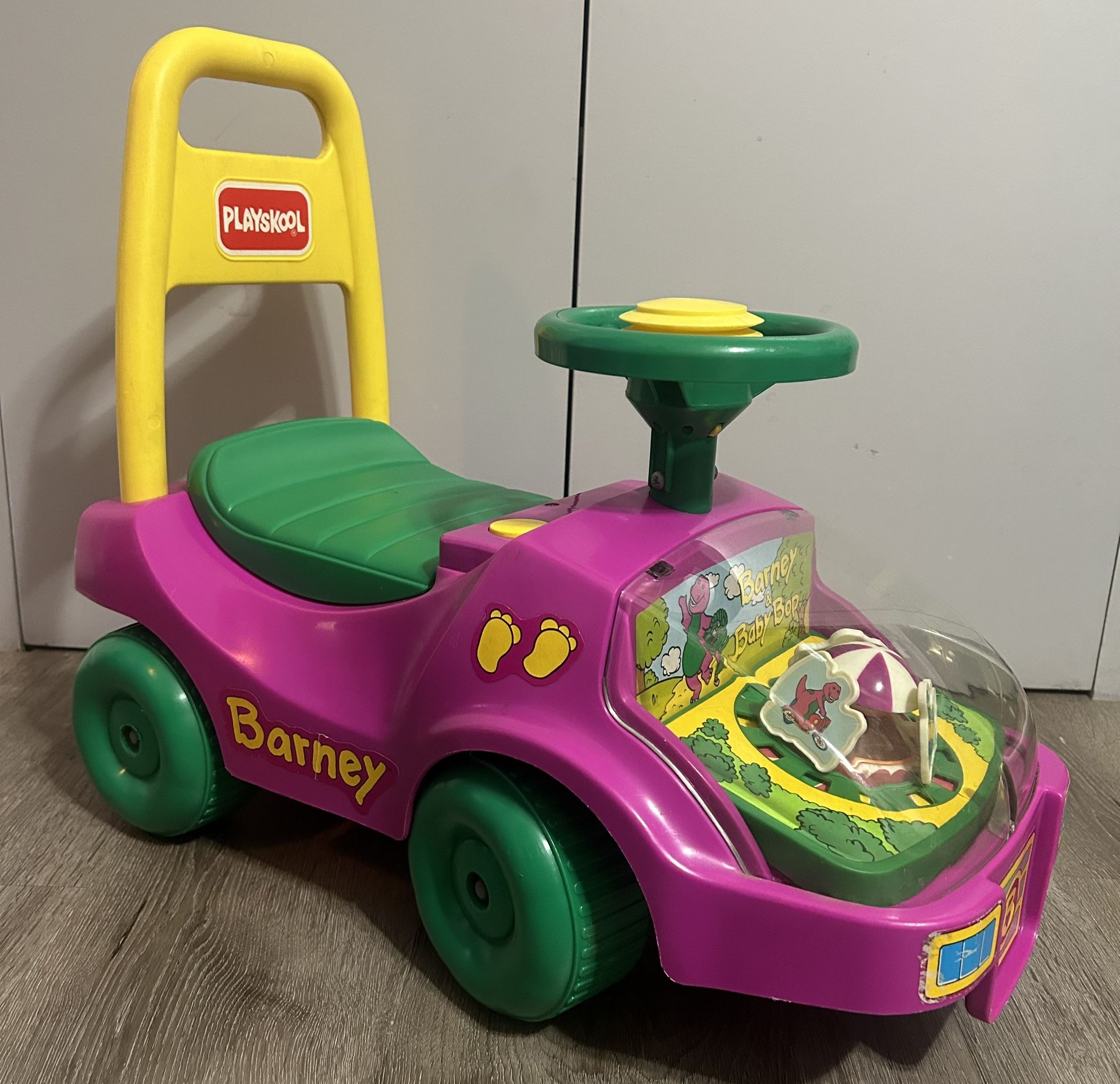 VINTAGE PLAYSKOOL BARNEY MUSICAL WALK N’ RIDE