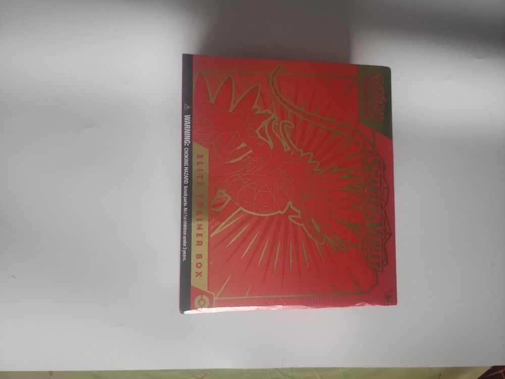 Scarlet & Violet Elite Trainer Box.