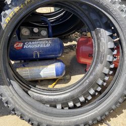 DUNLAP GEOMAX Motorscycle Tires. 