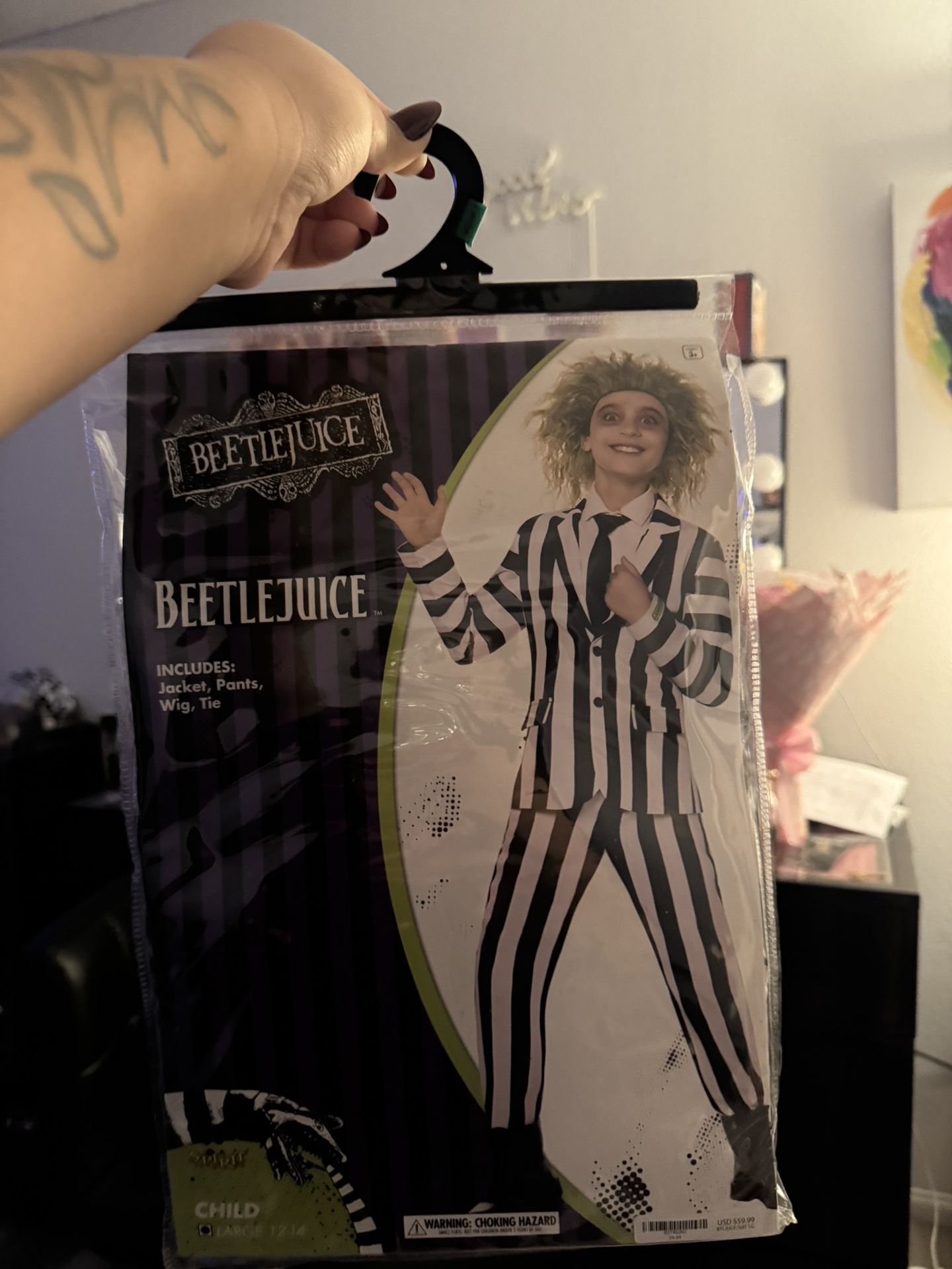 Beetle juice Costume From Spirit Never Worn