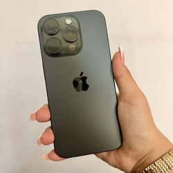 iPhone 15 PRO 256GB