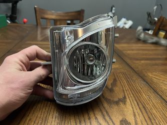 Lexus is250 / 350 Fog Light 